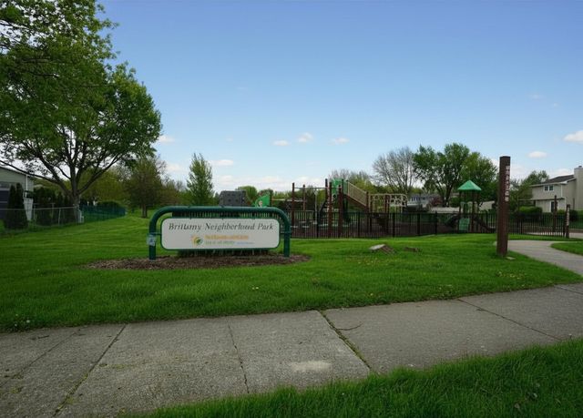 4092 Victoria Drive, Hoffman Estates, IL 60192