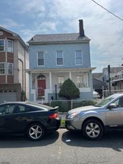 156 Franklin St 1, Elizabeth City, NJ 07206
