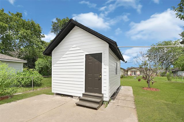 13915 Nitida Street, Houston, TX 77045