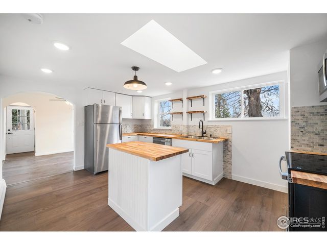 1233 Garfield Ave, Loveland, CO 80537