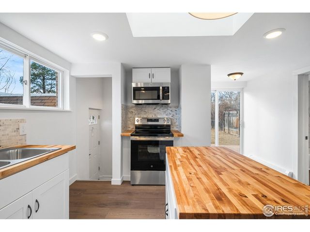 1233 Garfield Ave, Loveland, CO 80537