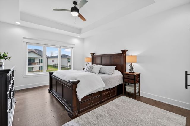5021 148th Circle, Urbandale, IA 50323