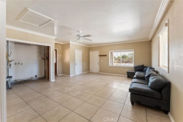 1729 W Avenue N8, Palmdale, CA 93551