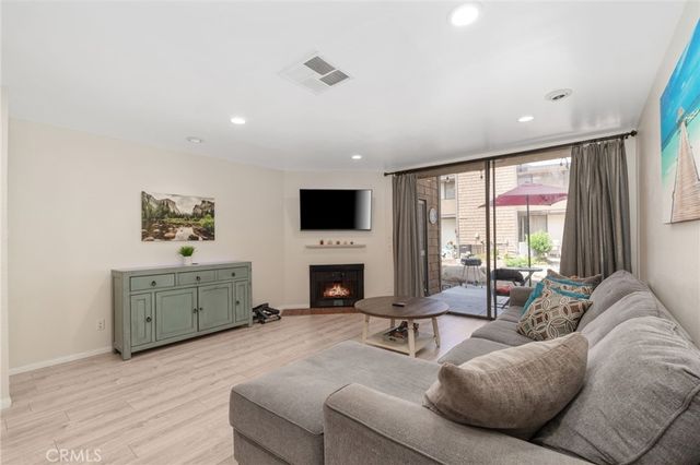 12750 Centralia Street 43, Lakewood, CA 90715