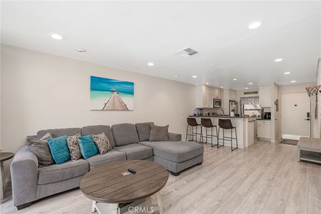 12750 Centralia Street 43, Lakewood, CA 90715