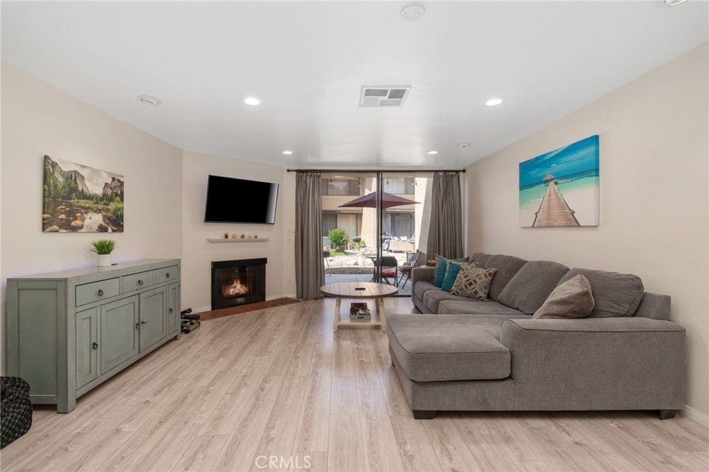 12750 Centralia Street 43, Lakewood, CA 90715 — photo 2