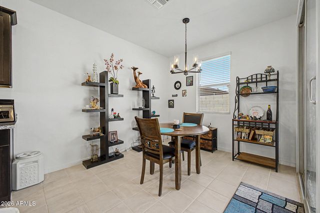 16014 W DESERT HOLLOW Drive, Surprise, AZ 85387