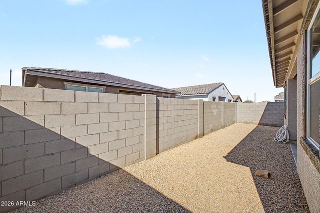 16014 W DESERT HOLLOW Drive, Surprise, AZ 85387