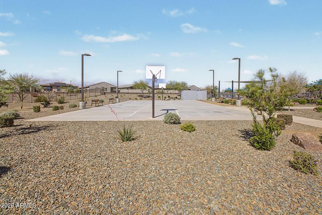 16014 W DESERT HOLLOW Drive, Surprise, AZ 85387