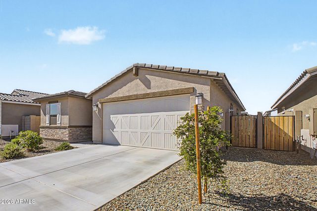 16014 W DESERT HOLLOW Drive, Surprise, AZ 85387