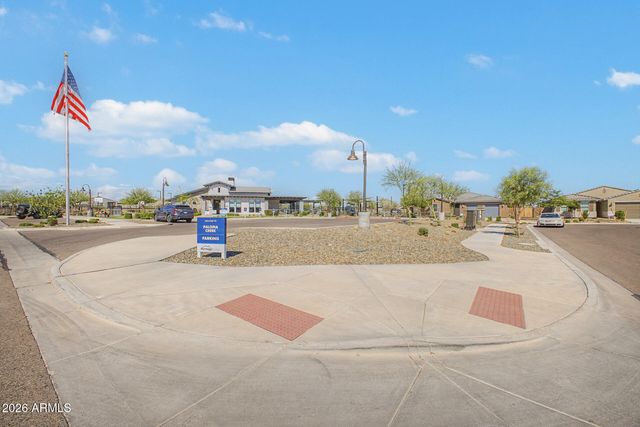 16014 W DESERT HOLLOW Drive, Surprise, AZ 85387