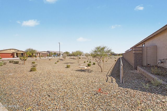 16014 W DESERT HOLLOW Drive, Surprise, AZ 85387