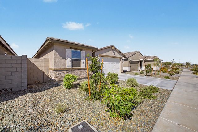 16014 W DESERT HOLLOW Drive, Surprise, AZ 85387