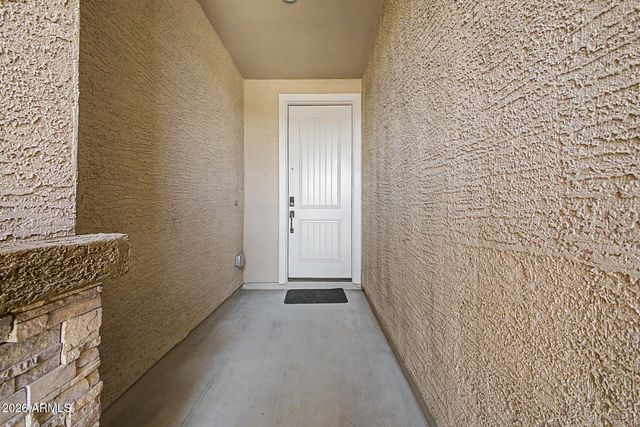 16014 W DESERT HOLLOW Drive, Surprise, AZ 85387