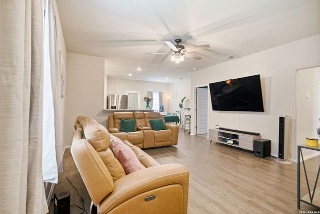 3214 Farm Oak, San Antonio, TX 78223