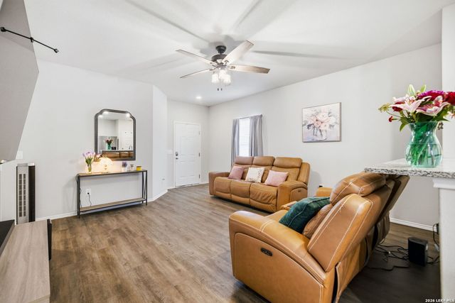 3214 Farm Oak, San Antonio, TX 78223