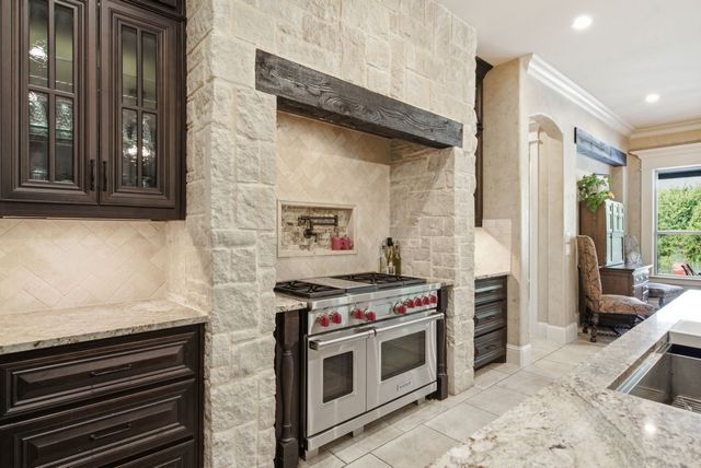 117 Signature Court, Weatherford, TX 76087