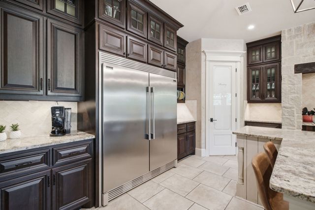 117 Signature Court, Weatherford, TX 76087