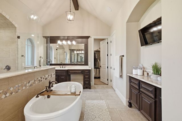 117 Signature Court, Weatherford, TX 76087