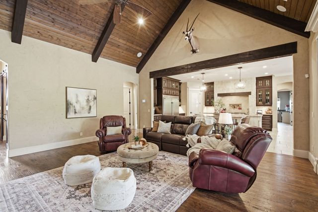 117 Signature Court, Weatherford, TX 76087
