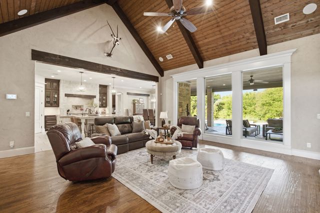 117 Signature Court, Weatherford, TX 76087