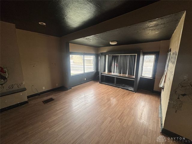 2015 N Main Street, Dayton, OH 45405