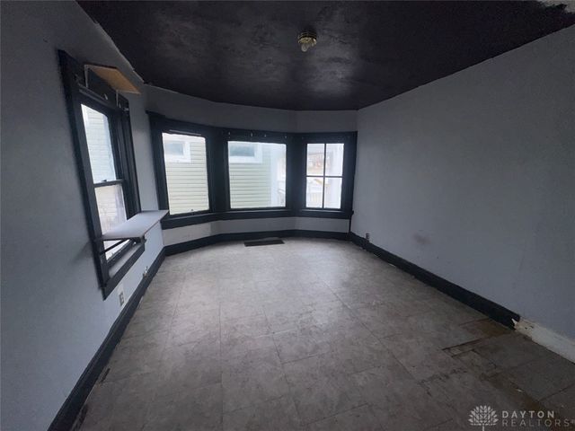 2015 N Main Street, Dayton, OH 45405