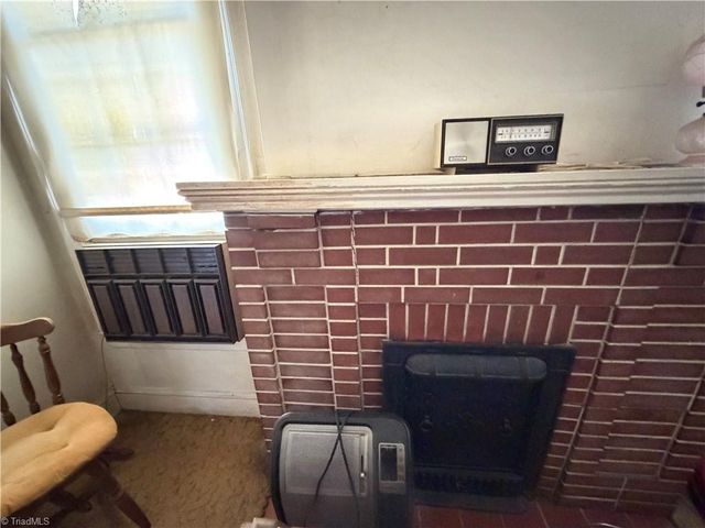 2117 E Sprague Street, Winston-salem, NC 27107