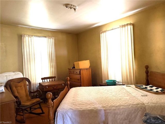 2117 E Sprague Street, Winston-salem, NC 27107