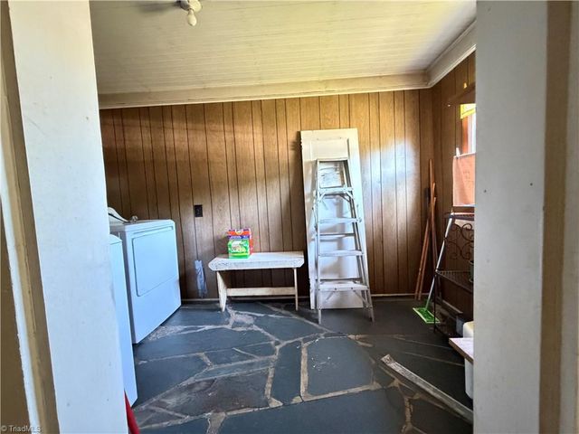 2117 E Sprague Street, Winston-salem, NC 27107