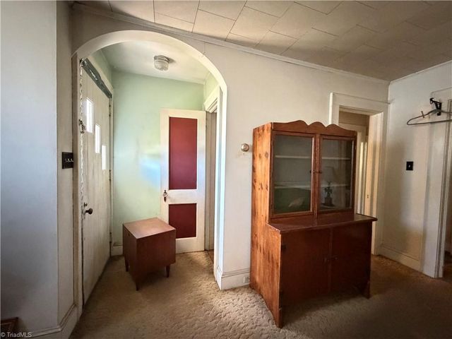 2117 E Sprague Street, Winston-salem, NC 27107