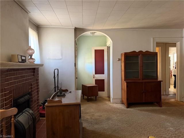2117 E Sprague Street, Winston-salem, NC 27107