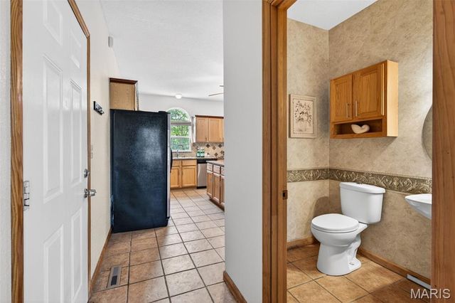 1601 Bermuda Drive, Shiloh, IL 62269