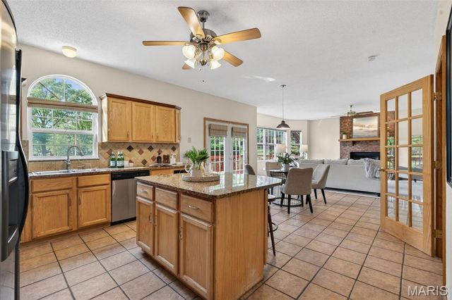 1601 Bermuda Drive, Shiloh, IL 62269