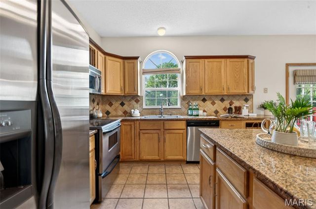 1601 Bermuda Drive, Shiloh, IL 62269