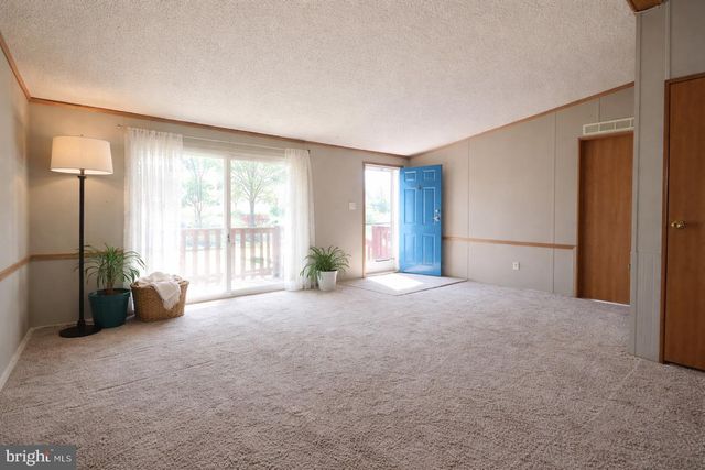 339 VALENTINE, Martinsburg, WV 25405