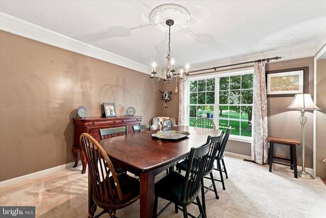 204 COUNTRY DR, Oxford, PA 19363
