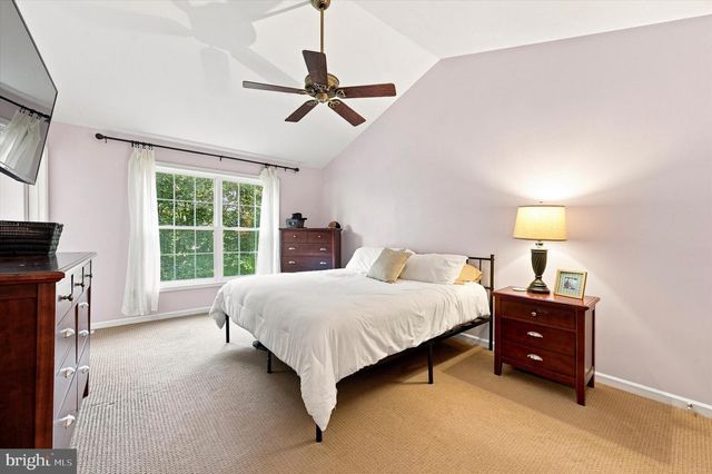 204 COUNTRY DR, Oxford, PA 19363