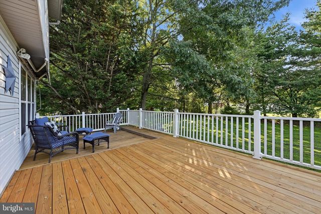 204 COUNTRY DR, Oxford, PA 19363