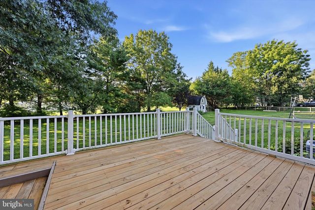 204 COUNTRY DR, Oxford, PA 19363