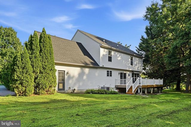 204 COUNTRY DR, Oxford, PA 19363