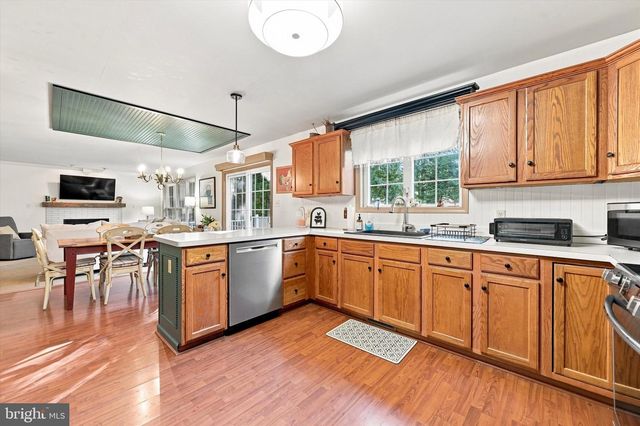 204 COUNTRY DR, Oxford, PA 19363