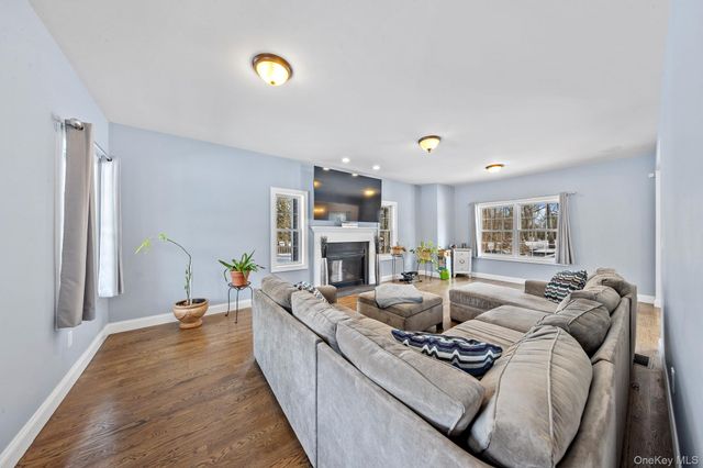 2 Atwood Lane, Newburgh, NY 12550