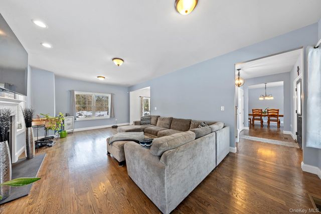 2 Atwood Lane, Newburgh, NY 12550