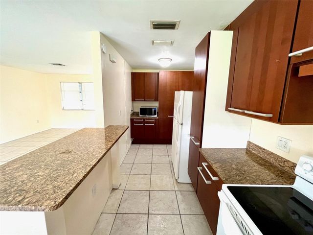 1411 NW 79th Way, Pembroke Pines, FL 33024