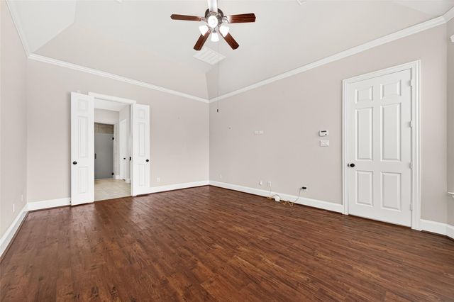 222 Chatham Avenue, Sugar Land, TX 77479