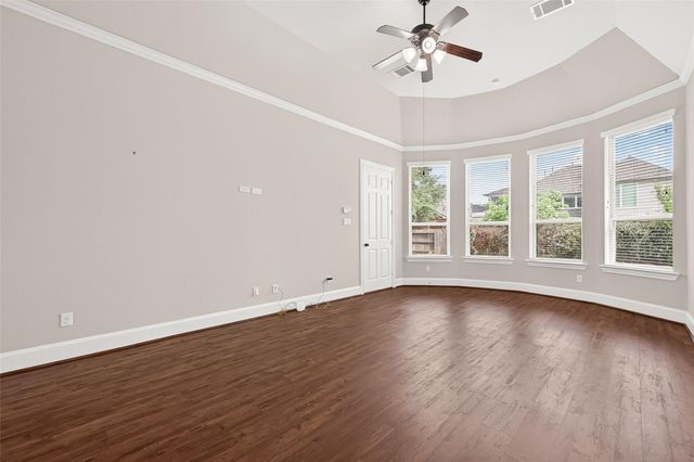 222 Chatham Avenue, Sugar Land, TX 77479