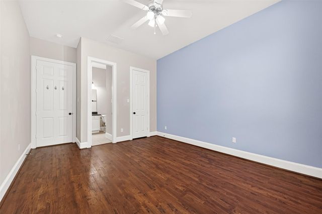 222 Chatham Avenue, Sugar Land, TX 77479