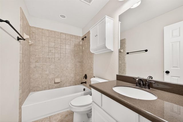 222 Chatham Avenue, Sugar Land, TX 77479