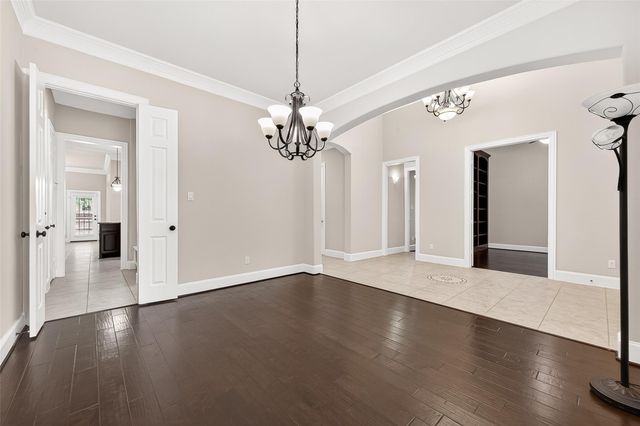 222 Chatham Avenue, Sugar Land, TX 77479